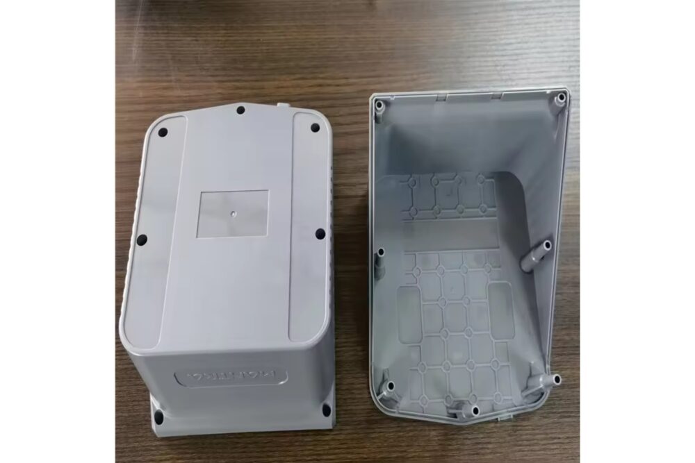 Mold Manufacturer with Customized Tooling Design, Plastic Parts, Injection Molding, Electronics and Instrument Case Production